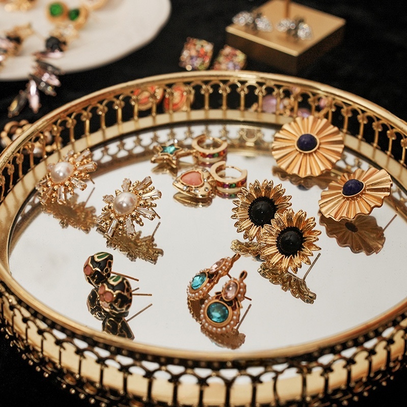 Vintage Style Women Fashion - New Hot Vintage Retro Style Earrings