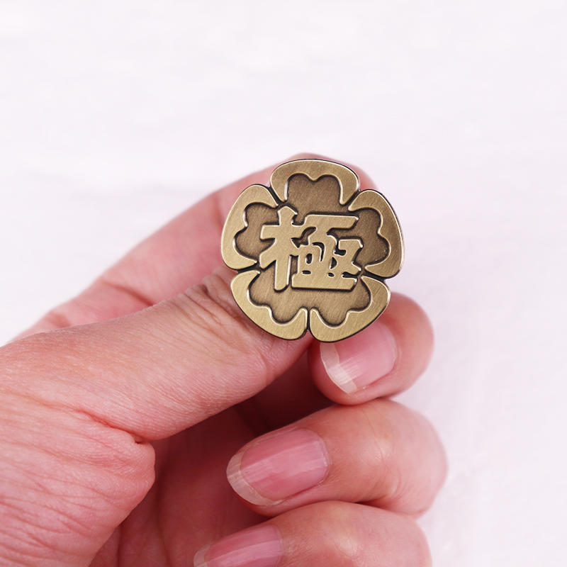 Kyokuto Kai Enamel Pin Japan T - Vintage Fashion Tokyo avis et prix
