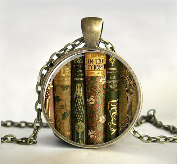 New Valentine Day Gifts Librar - Vintage Fashion Library avis et prix