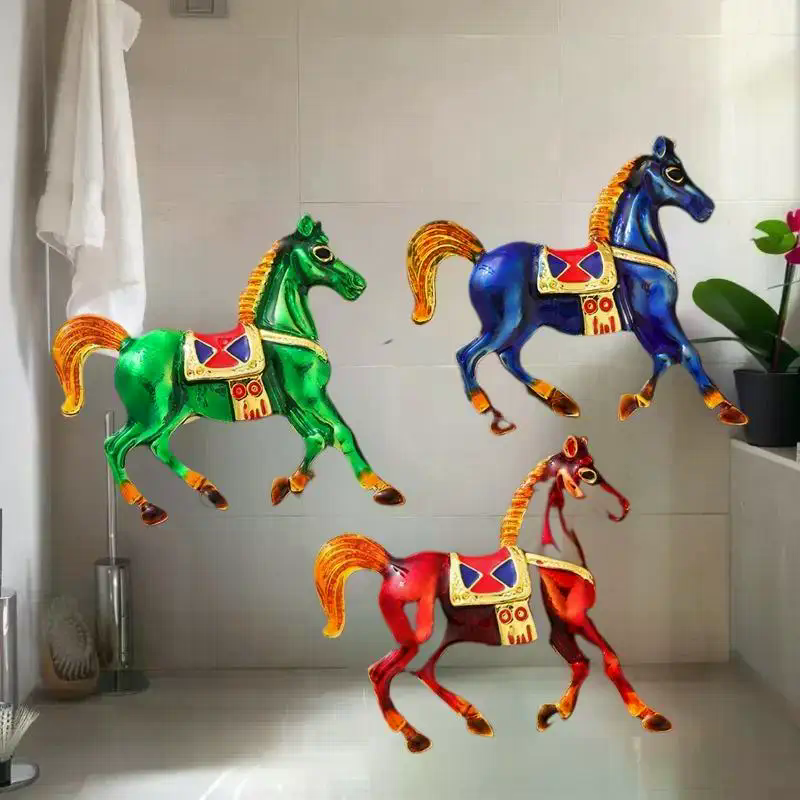 Quirky Enamel Alloy Galloping  - Quirky Vintage Fashion avis et prix