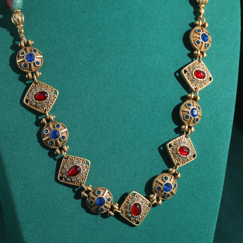 Vintage Beaded Necklace Bohemi - Vintage Fashion Jewelry Brands avis et prix