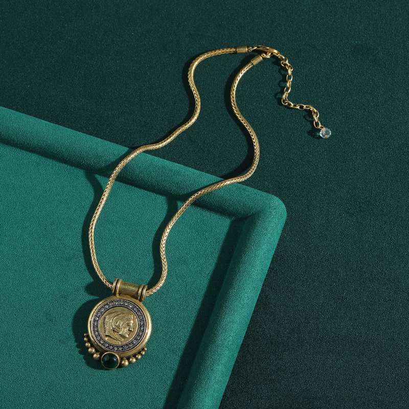 Head Ancient Coin Pendant Chok - Vintage Fashion Jewelry Brands avis et prix