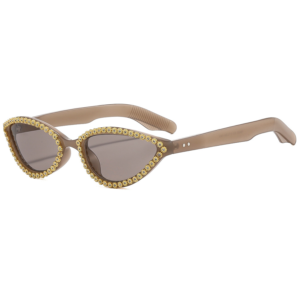 Retro Small Cat Eye Sunglasses - Vintage Fashion Club Photos avis et prix