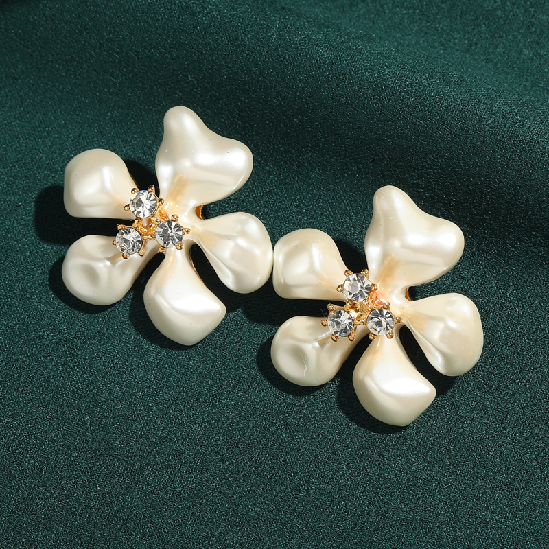 Vintage Five Petal Flower Baro - Vintage Fashion Jewelry Brands avis et prix
